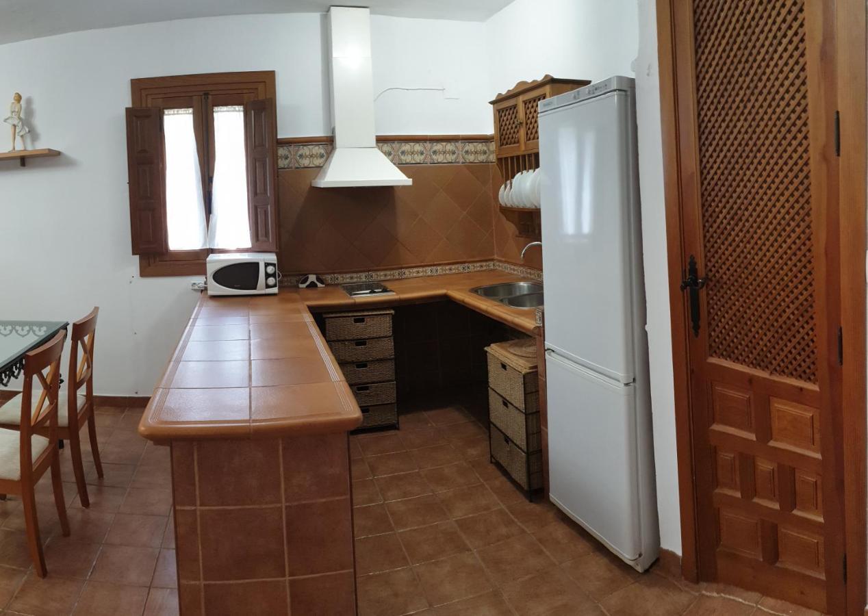 Apartamentos Turisticos Rurales Dos Fuentes Кордоба Екстериор снимка