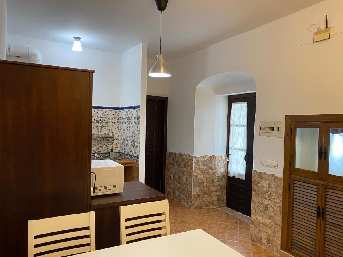 Apartamentos Turisticos Rurales Dos Fuentes Кордоба Екстериор снимка