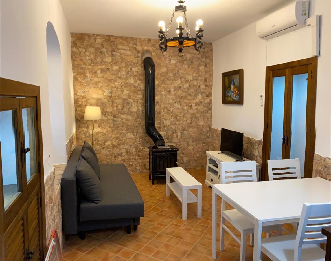 Apartamentos Turisticos Rurales Dos Fuentes Кордоба Екстериор снимка